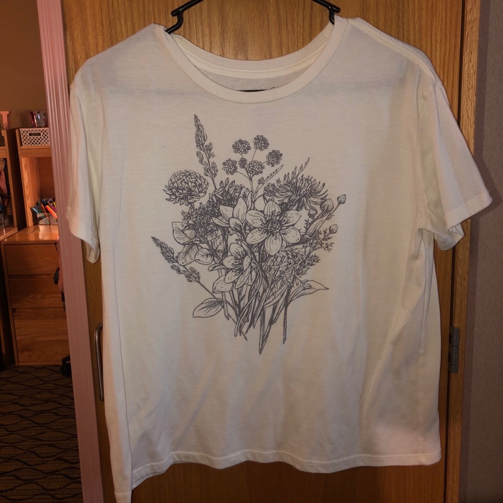 Flower Short Sleeve Top